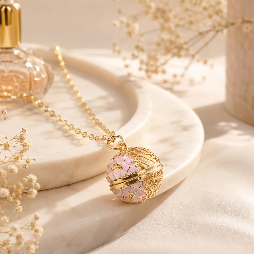 Essential Oil Diffuser Necklace/ Aromatherapy Locket Pendant